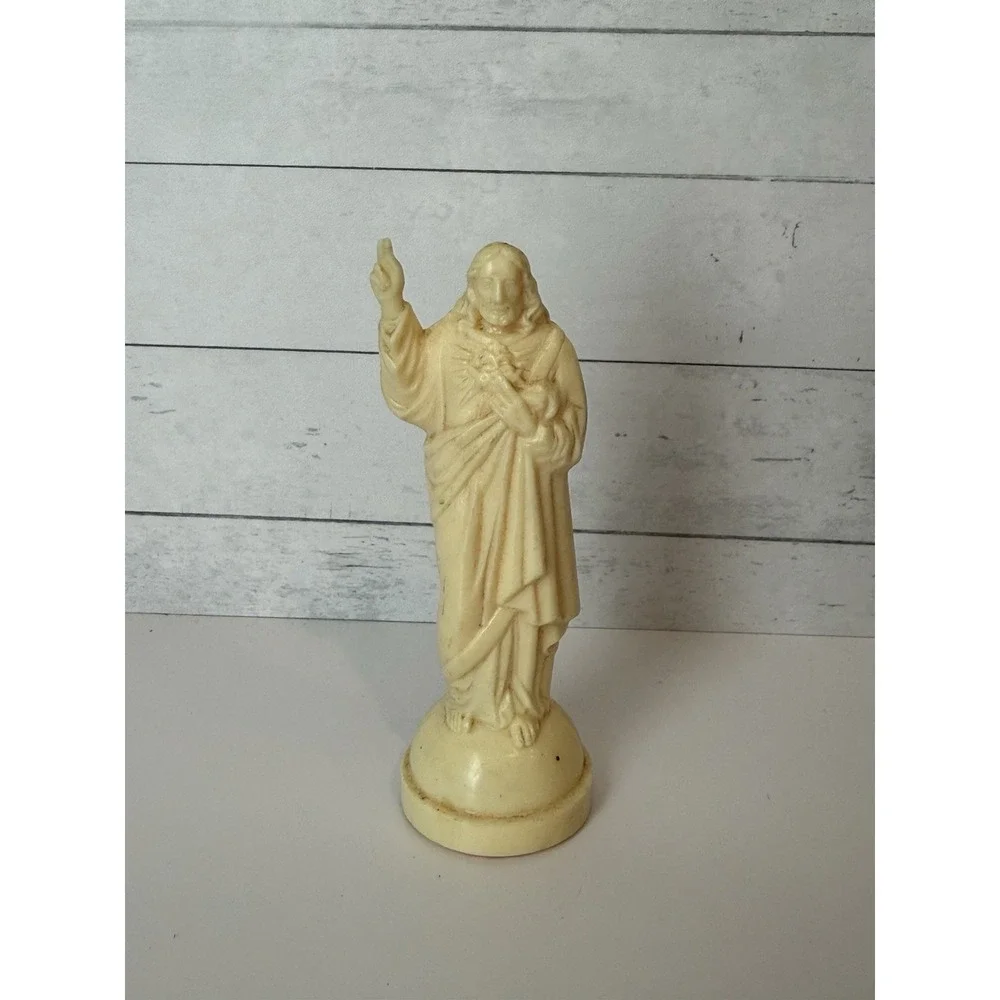 VTG Walls Mississippi Sacred Heart Jesus Dashboard Auto Companion Plastic 4.5